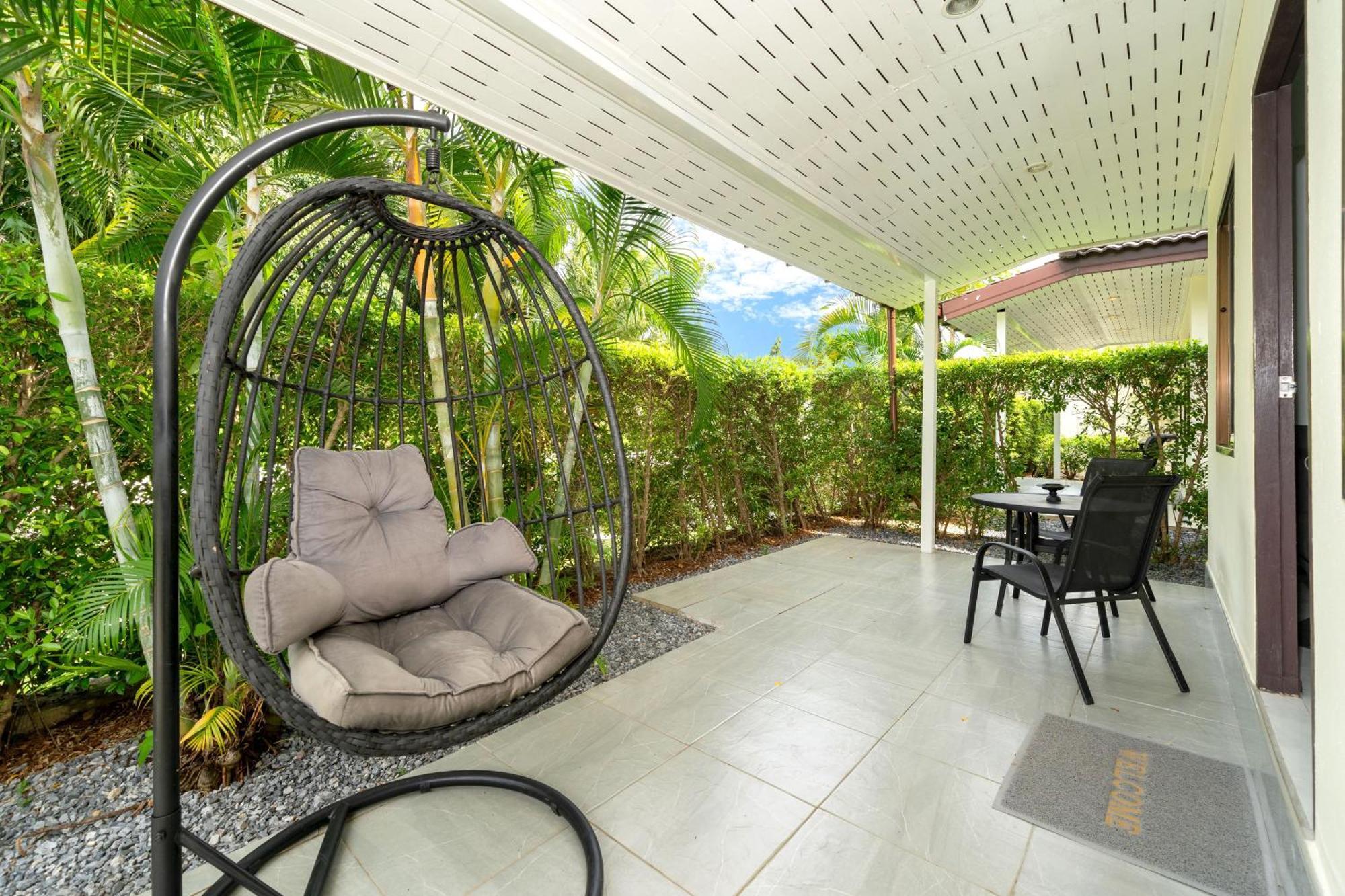 Oxavia Garden Oasis In Nai Harn - Your Private Tropical Garden With 3 Cabins And Jacuzzi Rawai Dış mekan fotoğraf